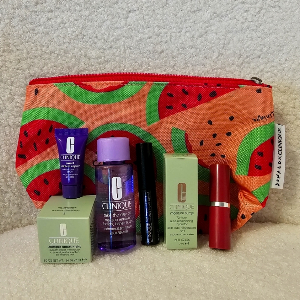 Clinique 6pc GIFT set w/watermelon bag